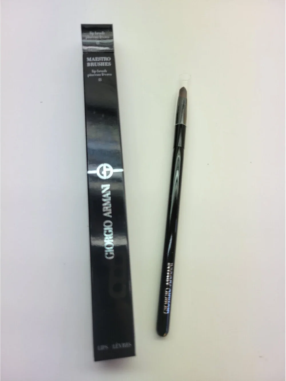 Giorgio Armani Maestro Brush # 13 Lip Brush   *NIB*